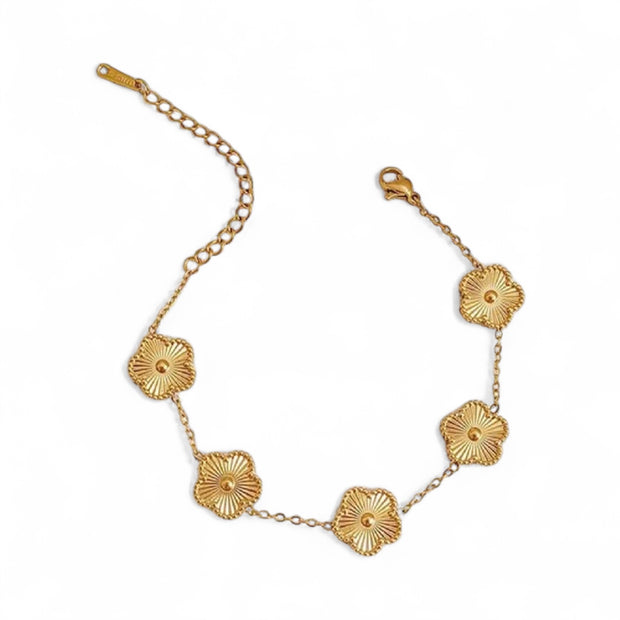 Elegant Clover Bracelet