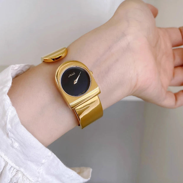 Luxe Bracelet Watch